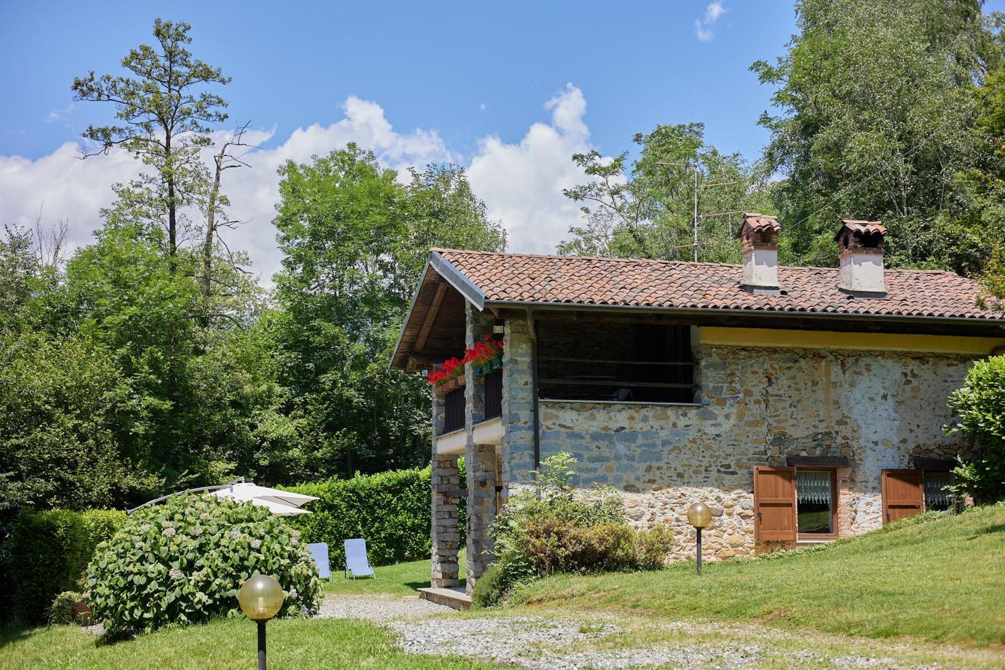 Villetta Con Giardino ⭑⭑⭑⭑⭑ - Wifi, Dogs Allowed Biella Buitenkant foto